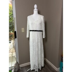 Cool Cube White Floral Lace Maxi Dress XXL Long Sleeve V-Neck Black Satin Bow